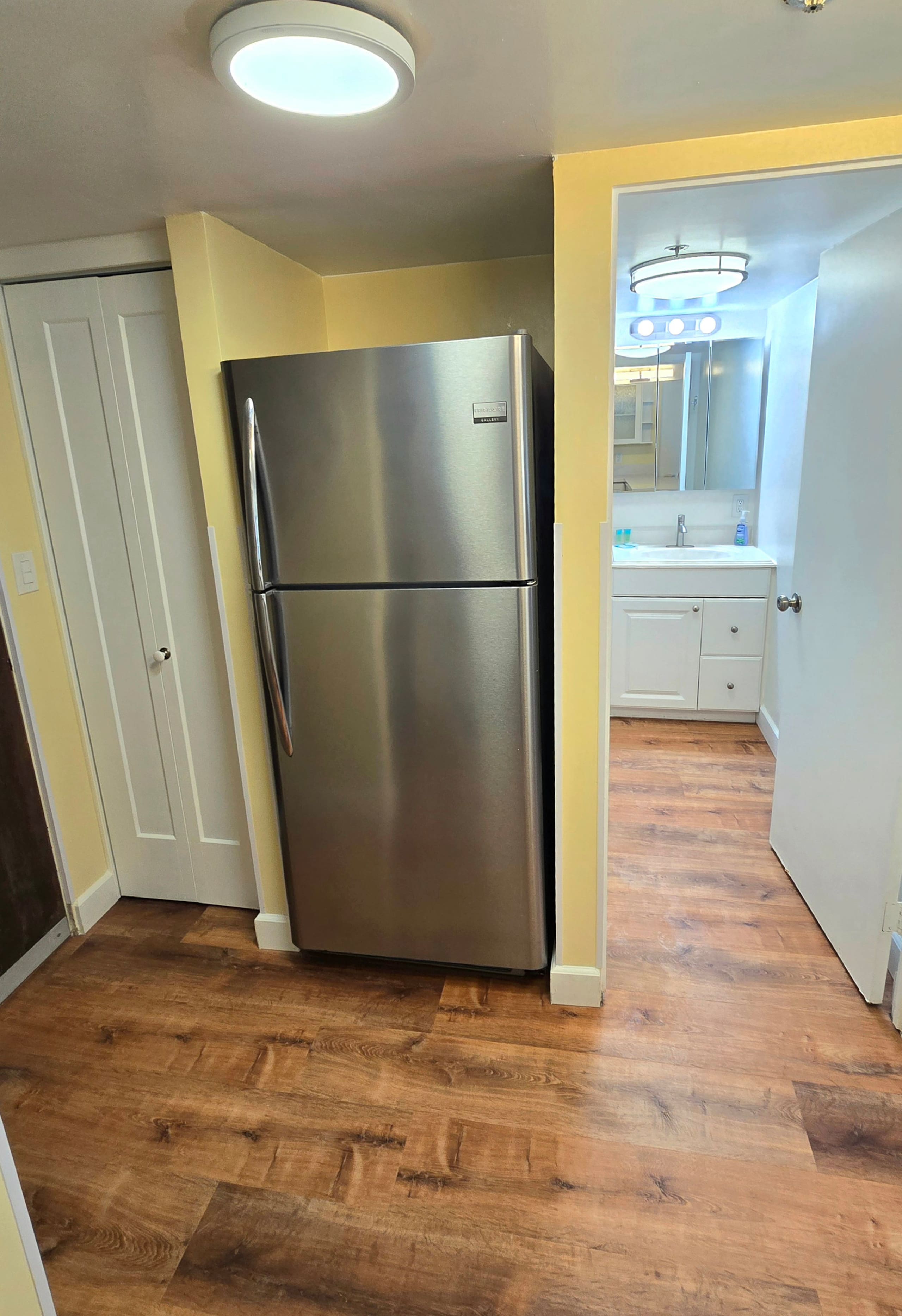 Condo in Honolulu · ★4.84 · 1 bedroom · 1 bed · 1 bath - Image 5
