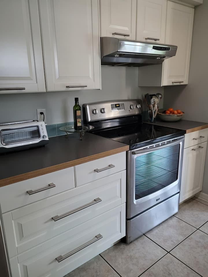 Beautiful 2BR home, heated salt pool