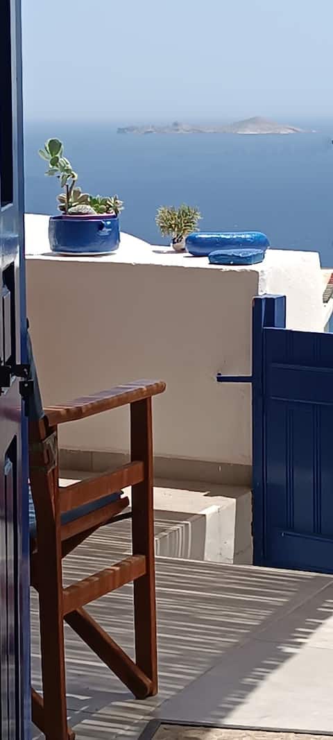 Vera's Cycladic Cave Studio with Sea View