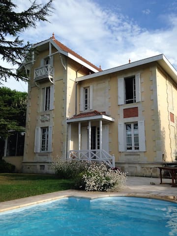 Amazing Villa in Pessac Bordeaux