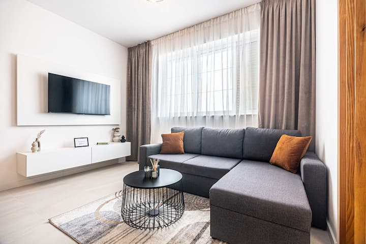 Living room 2