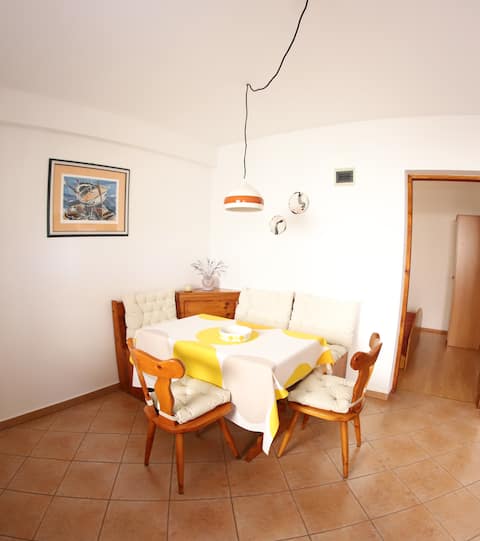 Popular Airbnb listing: Lovely apartment · Quiet location · Old Town View in Labin