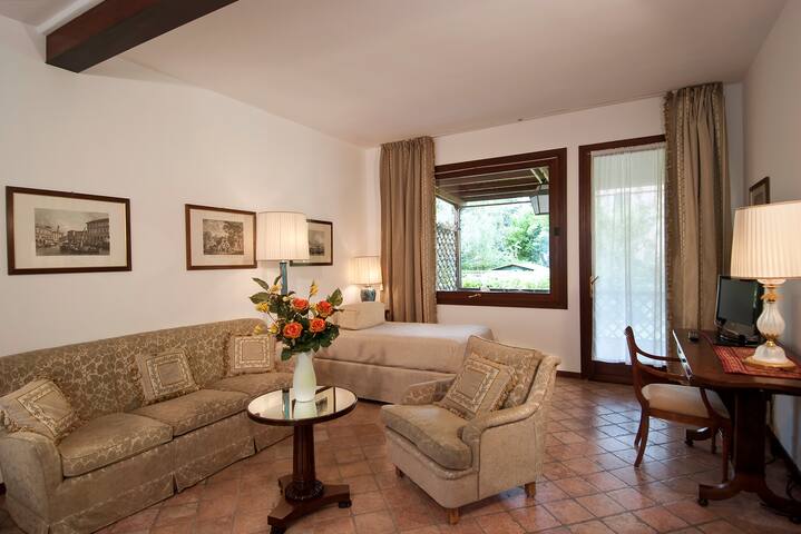 VILLA DACRI villa with garden close to the beach gallery image 3