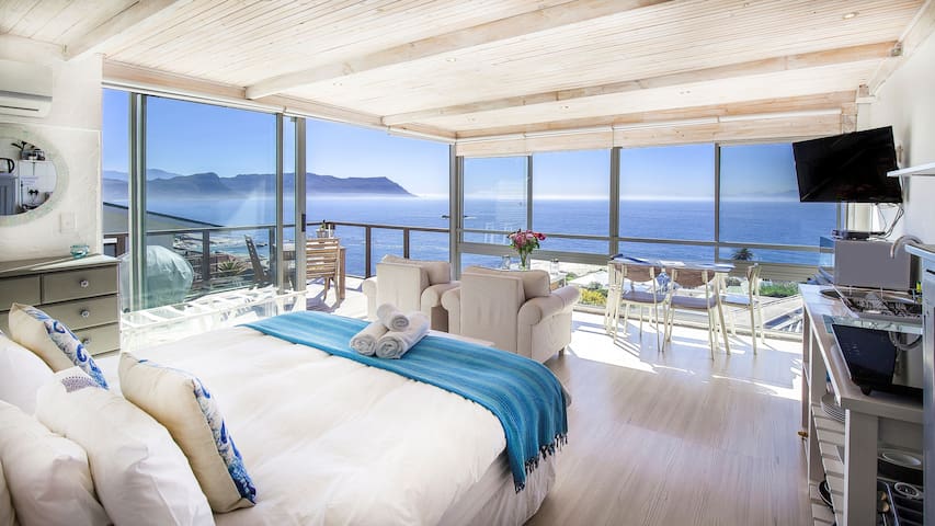 Penguins View Villa at Boulders