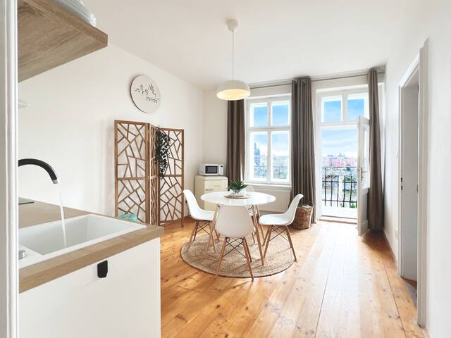 RCB5: Bridgeview Terrace Apartment gallery image 5