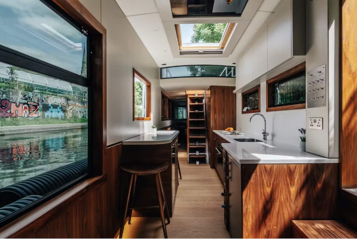 England Houseboat Holiday Rentals - United Kingdom | Airbnb - Self Sufficient Houseboats For High End Rentals