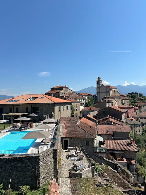 Ivana (Lilac) Apartment in Spino Secco