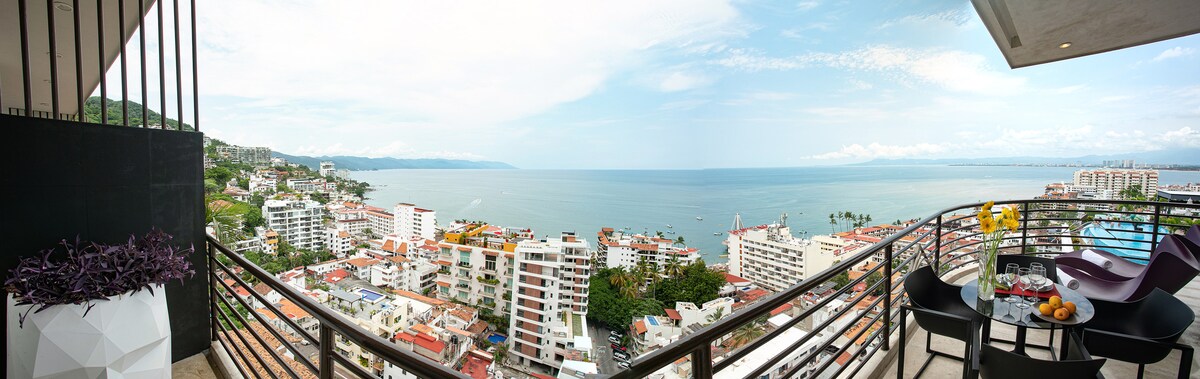 Andrew Christian Skyhouse 2B2 Bath + Jacuzzi S605 - Condominiums
