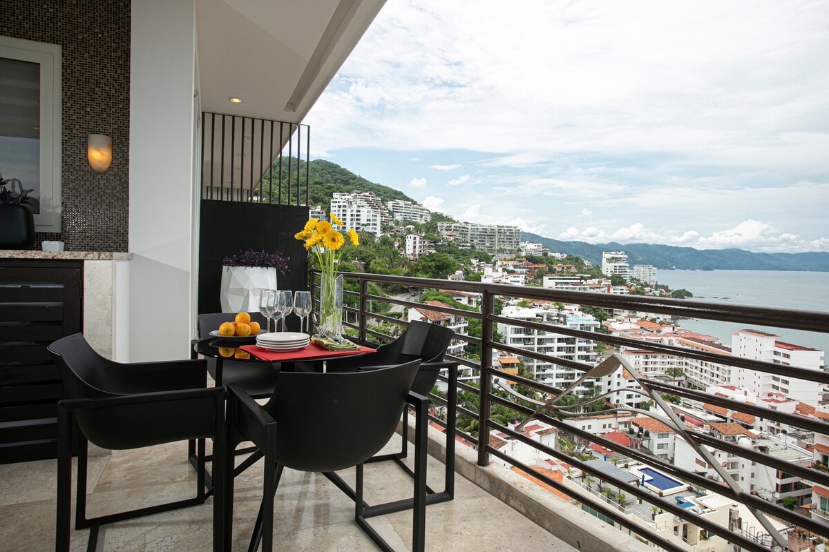 Andrew Christian Skyhouse 2B2 Bath + Jacuzzi S605 - Condominiums