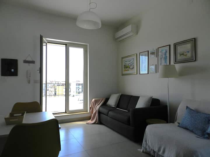 Appartamento Bilocale In Centro Con Terrazzo - Caserta