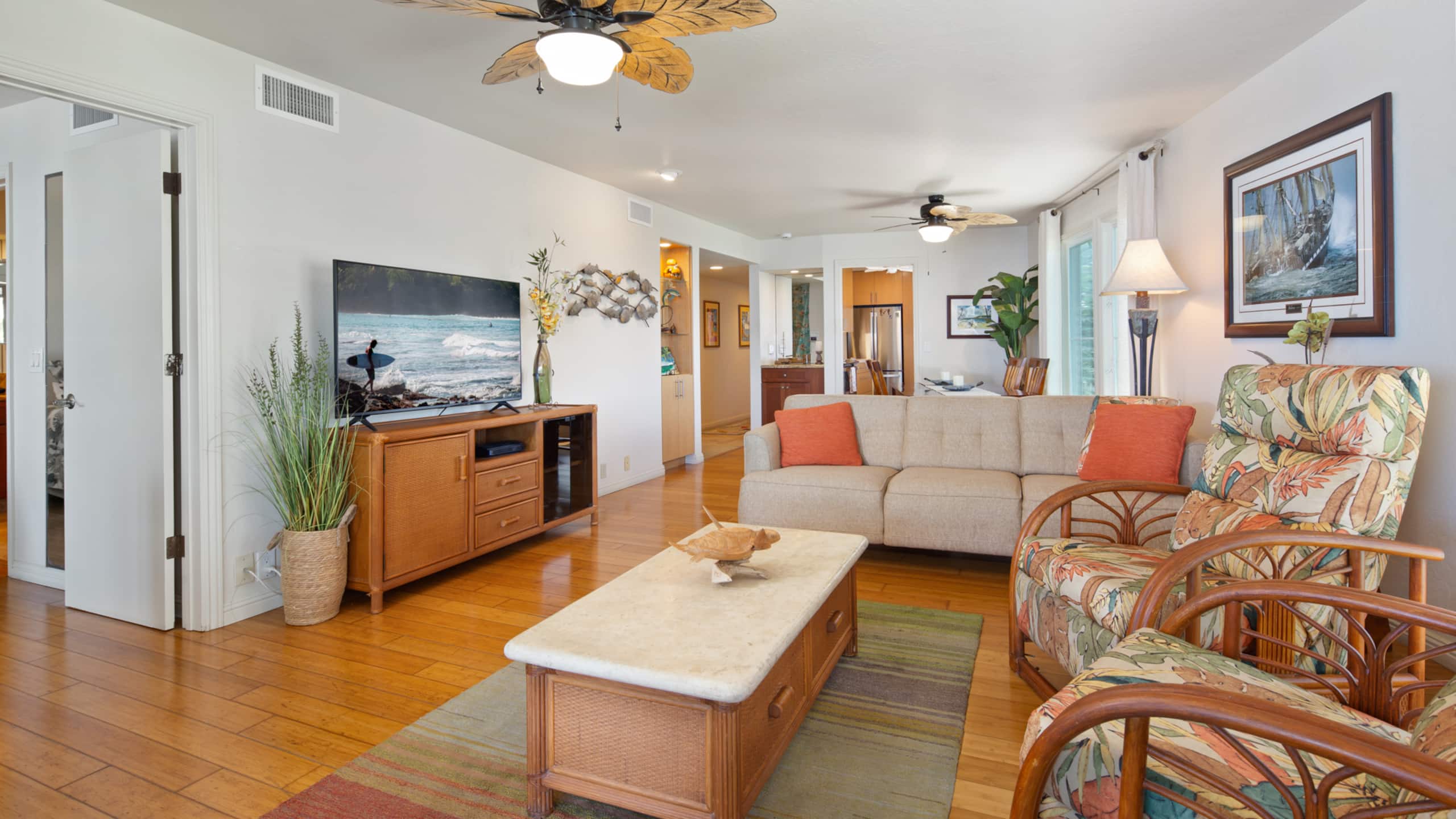 Condo in Kailua-Kona · ★4.91 · 2 bedrooms · 2 beds · 2 baths - Image 3