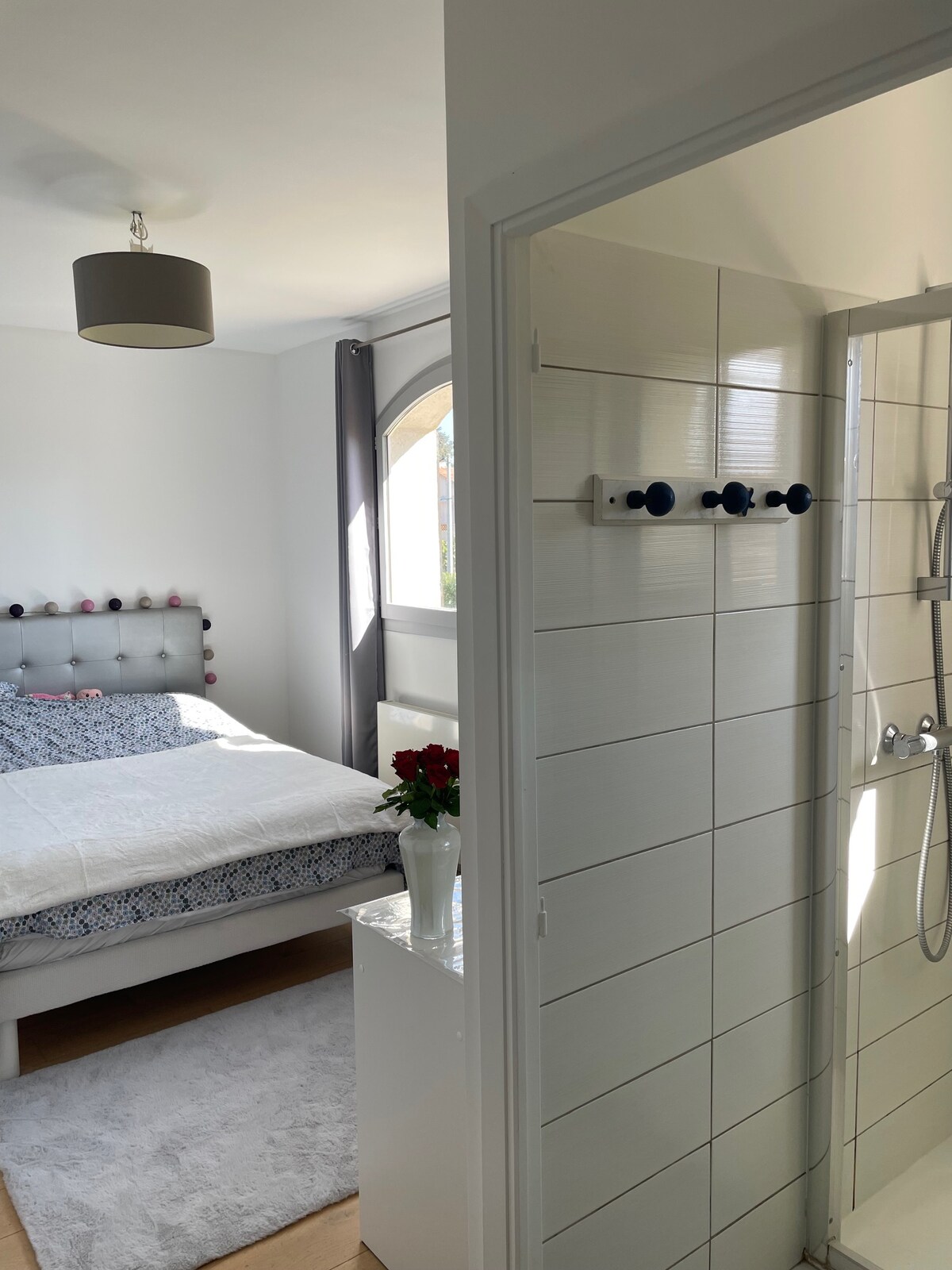 140-lôžková klimatizovaná izba so sprchovacím kútom