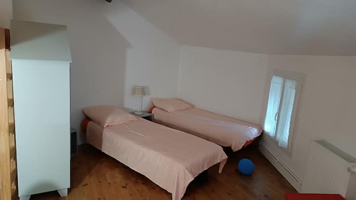 غرفة النوم 2