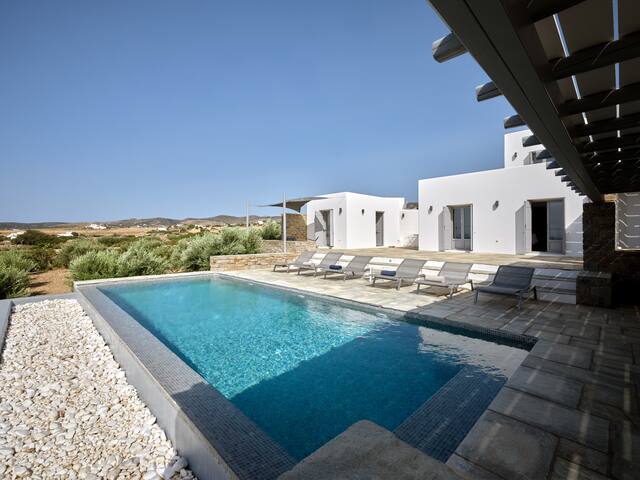 Amazing summer Villa Minuet for large families! gallery image 4