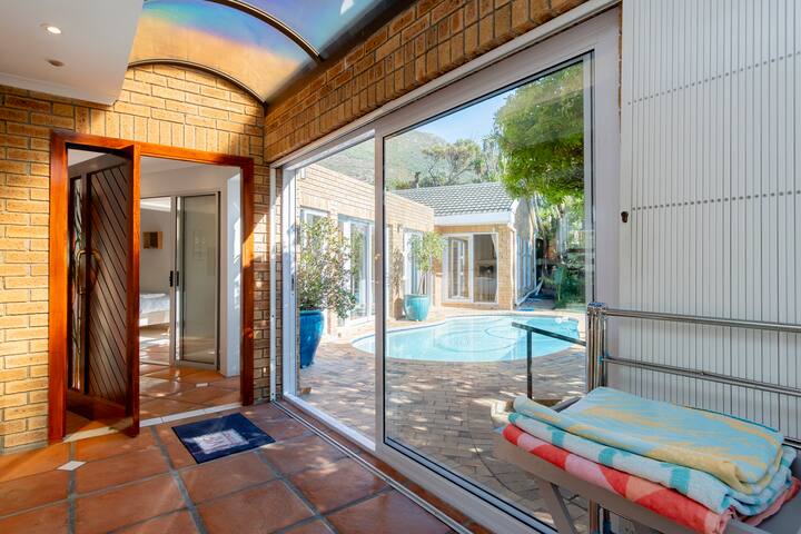 Hout Bay Hilltop gallery image 4