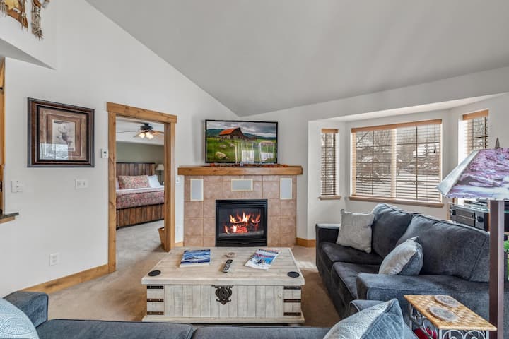 Direct Unit Access, Heated Garage, Bbq, Free Bus, - Steamboat Springs, CO