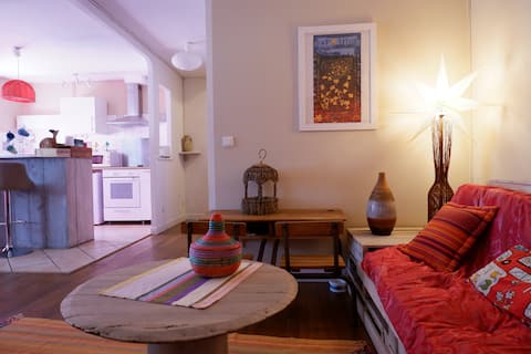 Barus "townhouse" apartment, center of St Girons