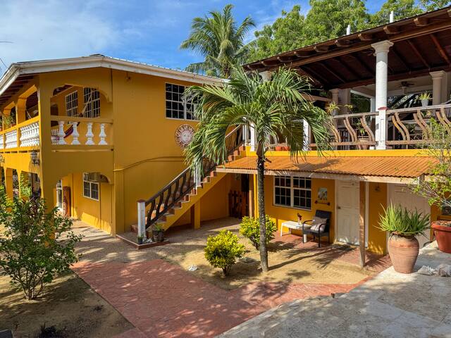 Caribbean Shores Bed and Breakfast gallery image 5