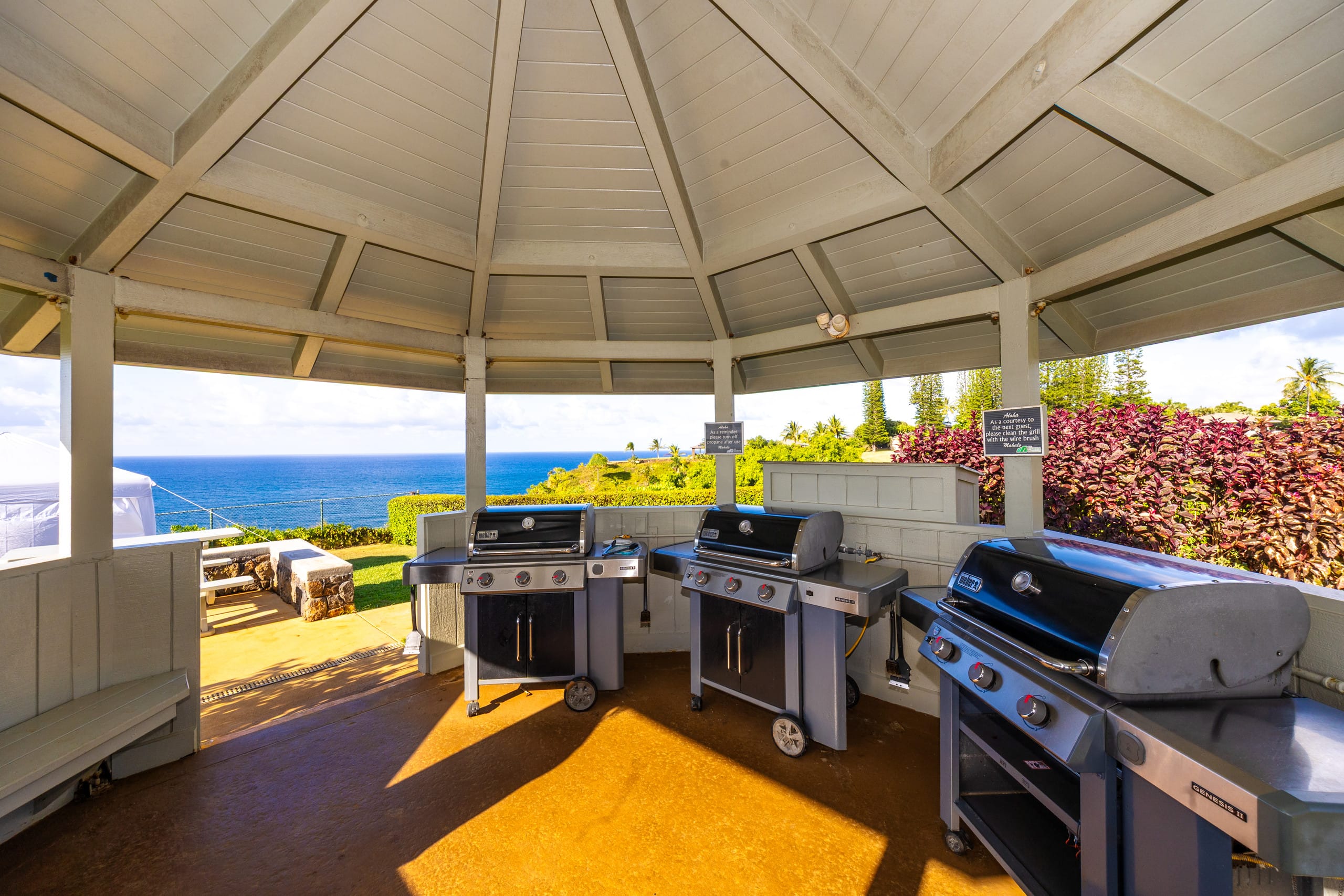 Romantic Island Condo *Jungle Views - Image 32