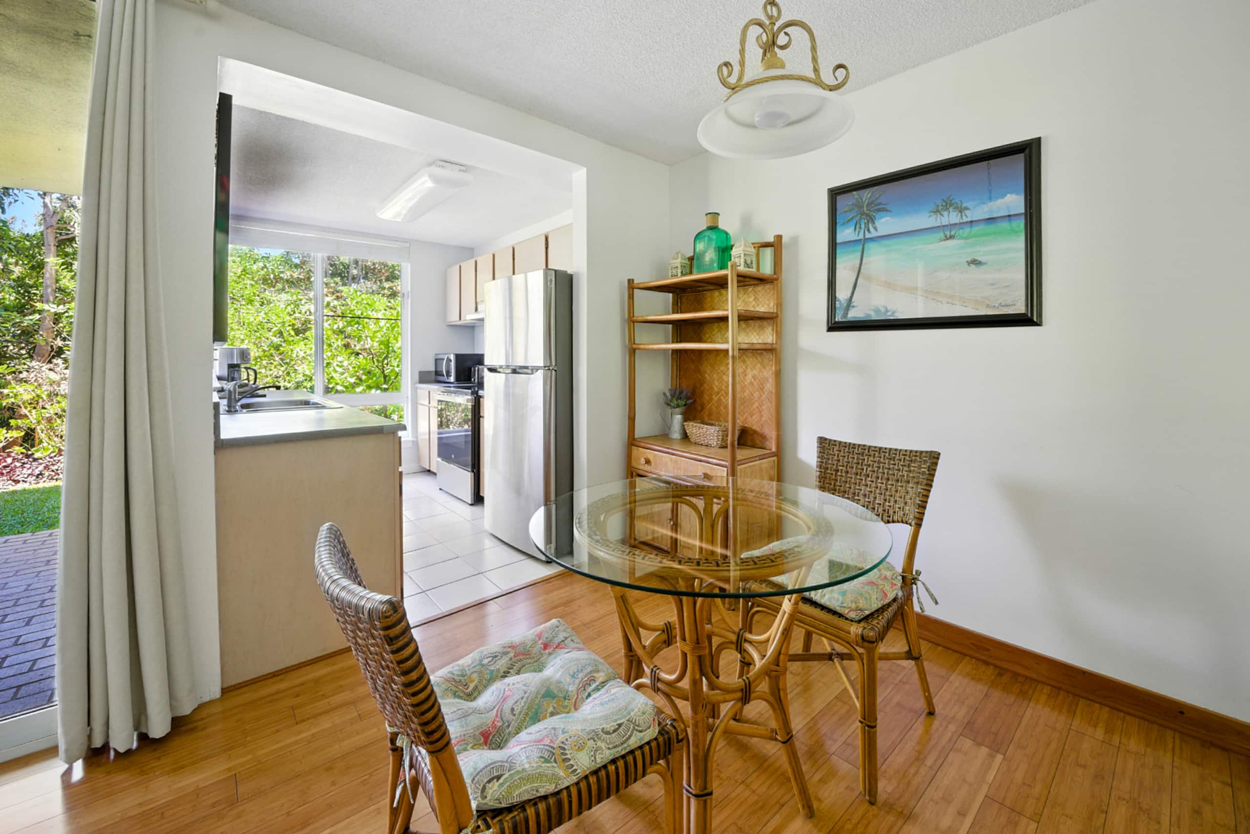 Romantic Island Condo *Jungle Views - Image 7