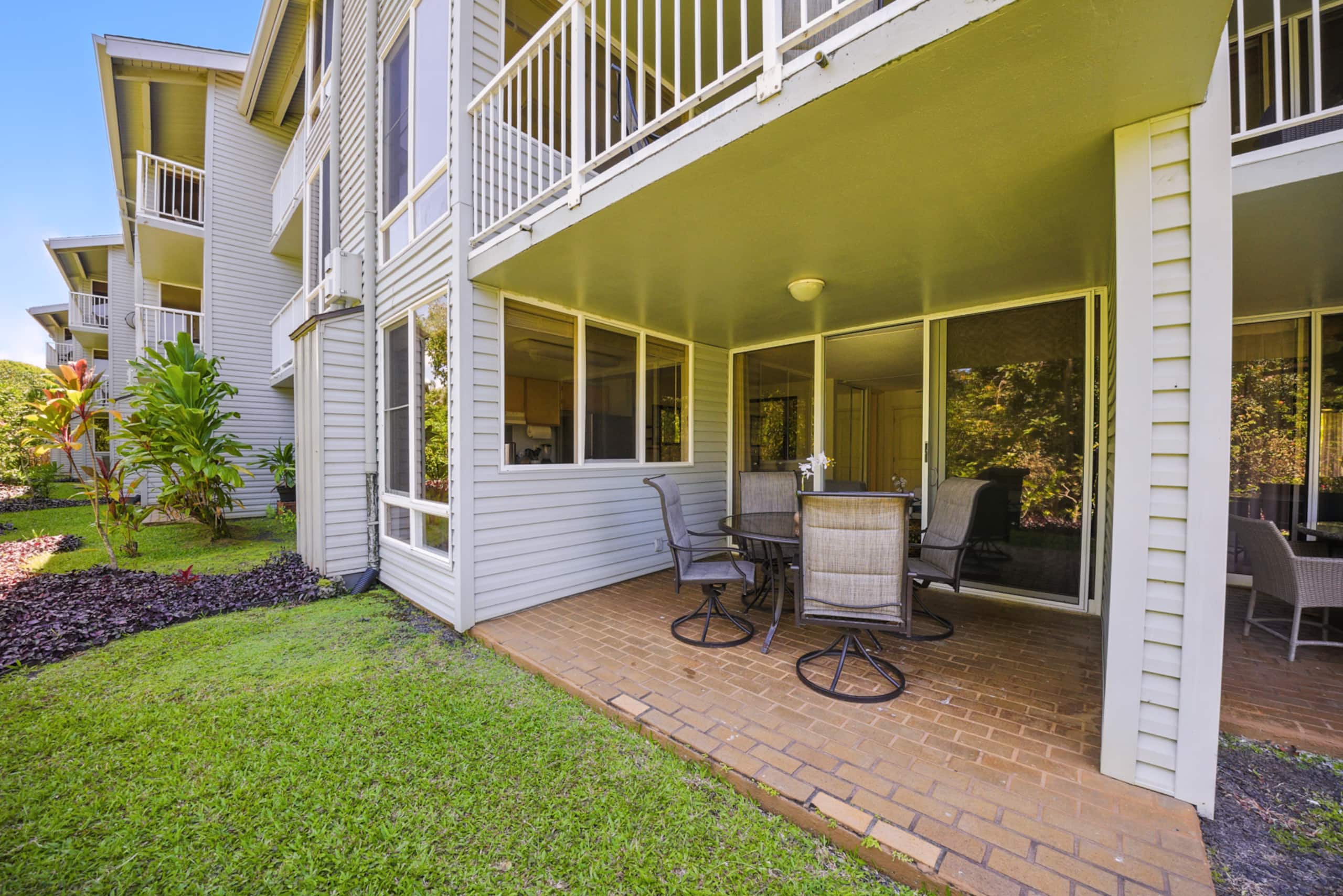 Romantic Island Condo *Jungle Views - Image 22