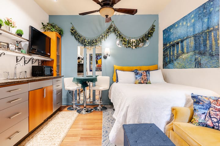 Cozy Clean Getaway - Bainbridge Island, WA