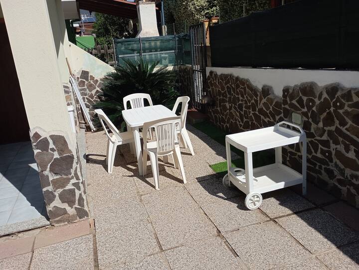 Villasimius Con 2 Giardini Privati - Villasimius