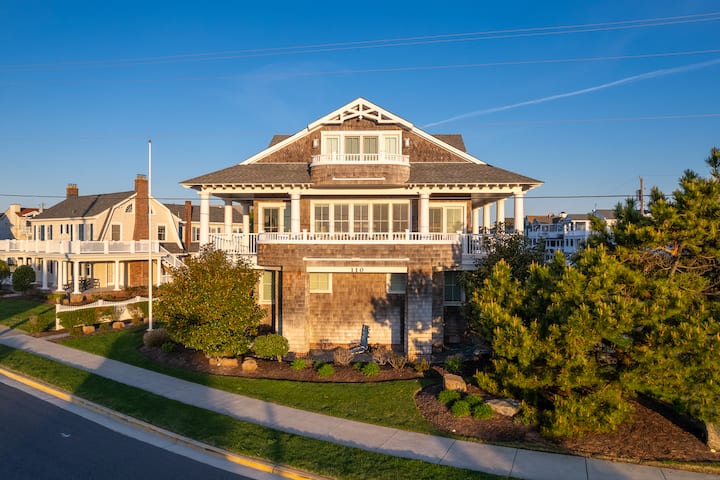 Gorgeous beach-front home in Ocean City, NJ