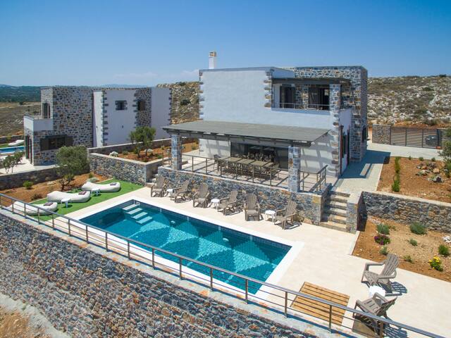 Charlise Luxury Villa by Cretevasion gallery image 2