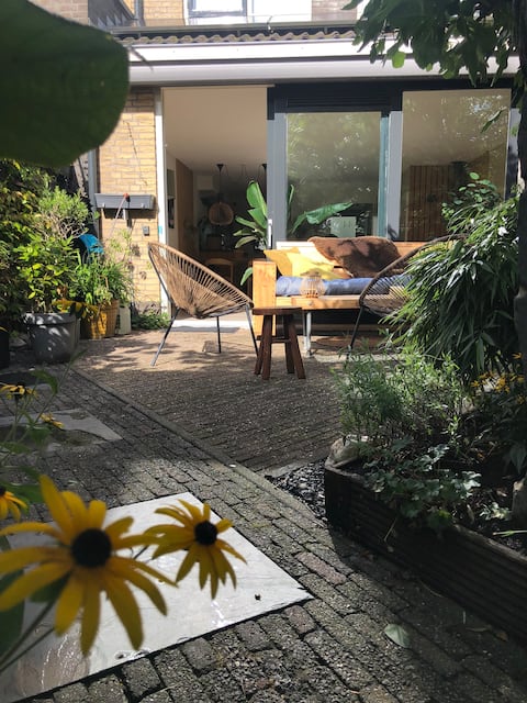 Oegstgeest, Leiden and the coast...