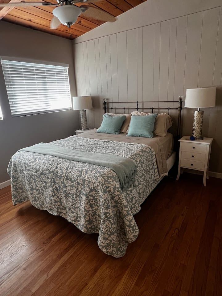 Spavaća soba 4 - bračni krevet (1,6x2