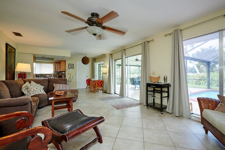 Airy Heated Pool House On Golf Course, Near Beach - Port St. Lucie, FL