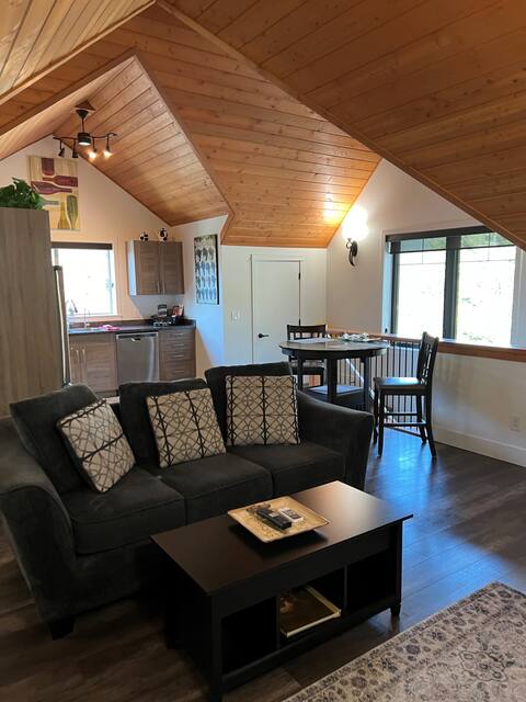 Top performing Airbnb: Maxwell House Chalet Style Suite in Central Okanagan West
