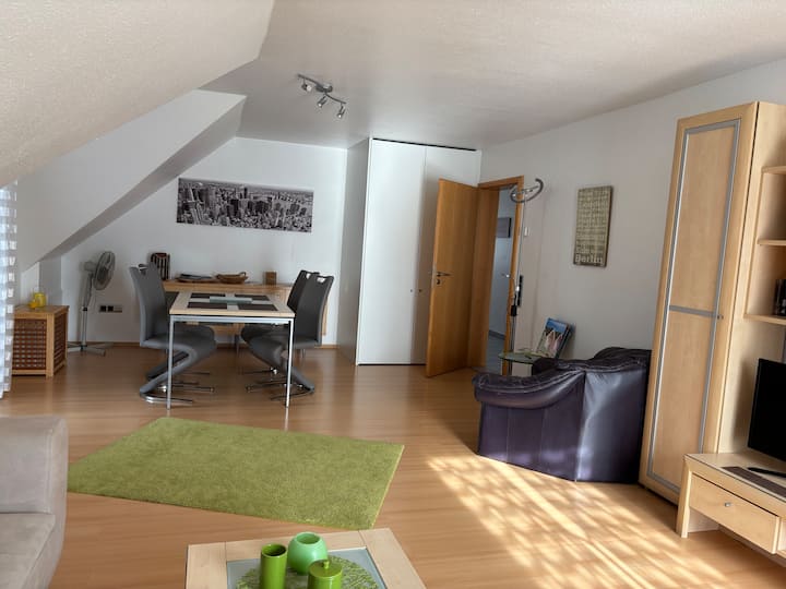 Nachhaltige, Geräumige U. Gemütliche Ferienwohnung - Geilenkirchen