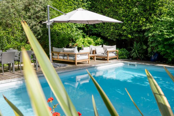 Large House Bordeaux Center w. AC and Pool gallery image 2