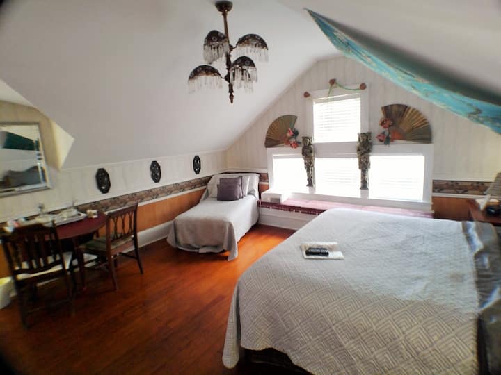 Lagnappe Studio Apt - Lafayette, LA