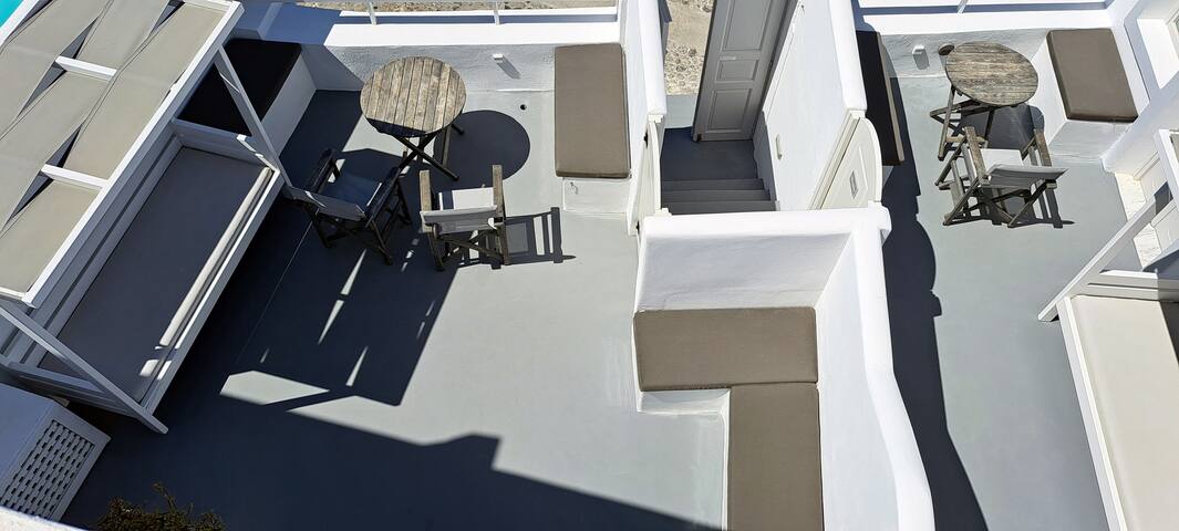 Mansion Yposkafo – Firostefani Santorini gallery image 2