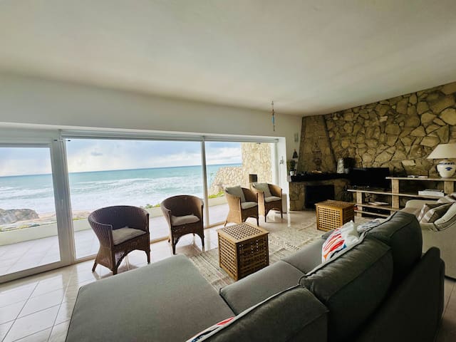 Beachfront villa | Pool | Santa Cruz Bliss gallery image 4