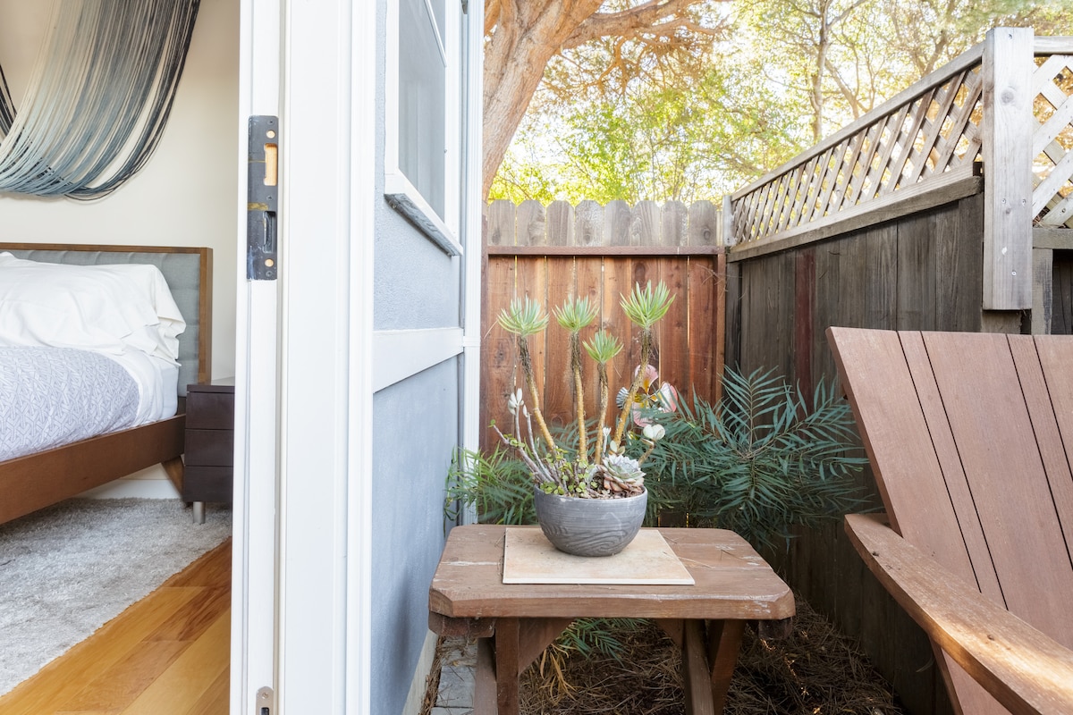 Cottage in Heart of Albany, Steps from Solano Ave - Guesthouses for Rent in  Albany, California, United States - Airbnb