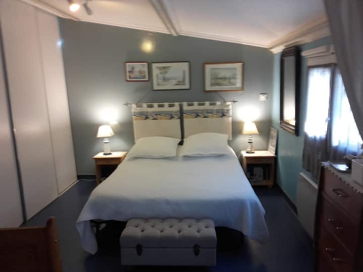 Petite Maison De 30m² 2 * Rive Gauche De Saintes - Saintes
