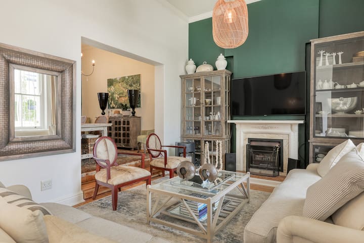 Backup-Powered Victorian House @ GreenPoint Park