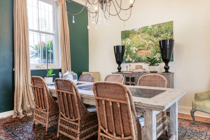 Backup-Powered Victorian House @ GreenPoint Park gallery image 3