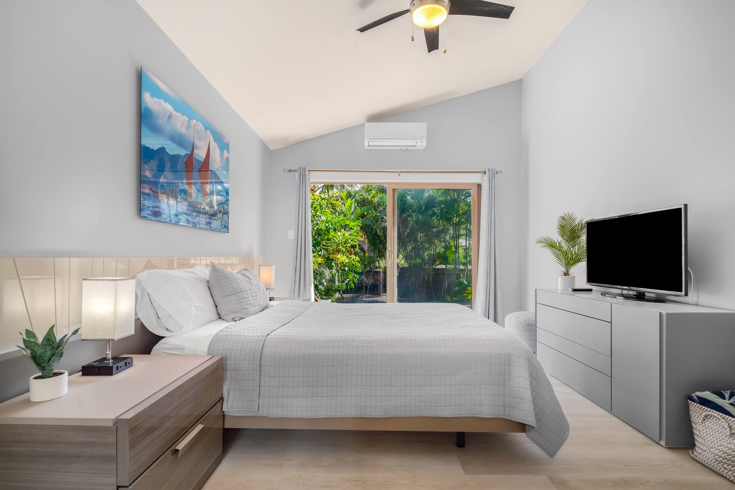 Home in Haleiwa · ★4.69 · 4 bedrooms · 4 beds · 3 private baths - Photo 3