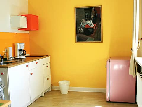 Top Airbnb: 2-room apartment with bathroom, kitchen and large balcony in Friedrichskoog