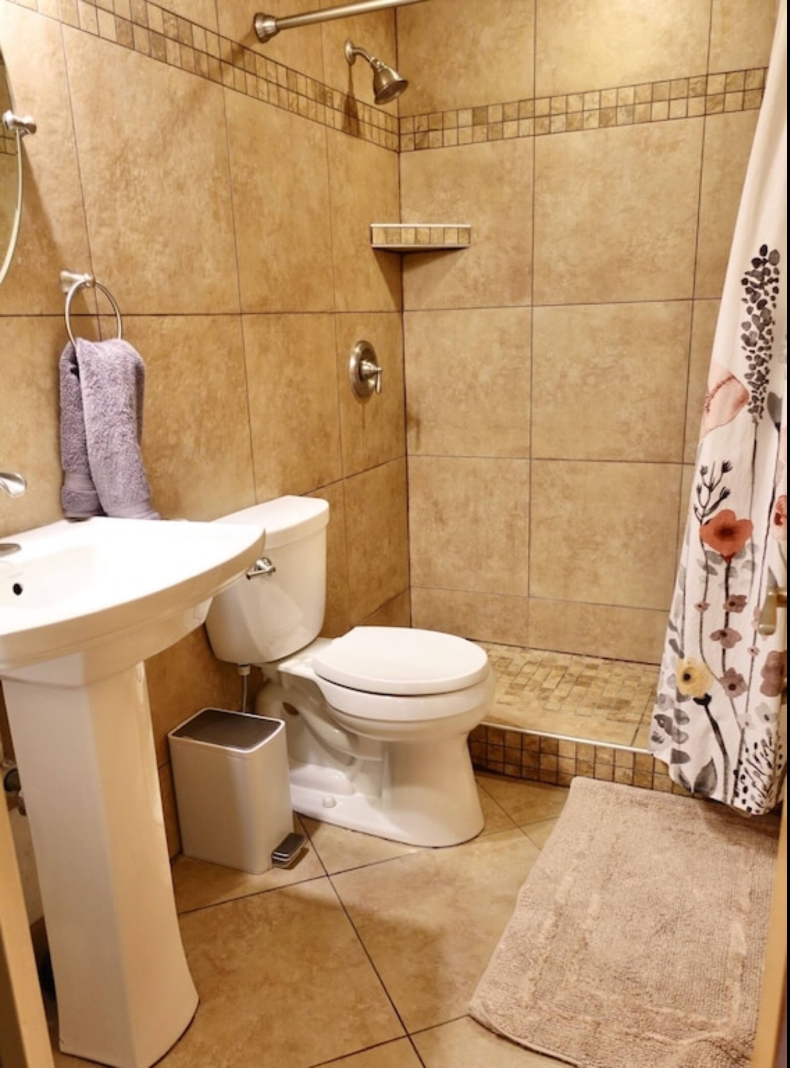 Condo in Kihei · ★4.84 · 2 bedrooms · 3 beds · 1 private bath - Image 7