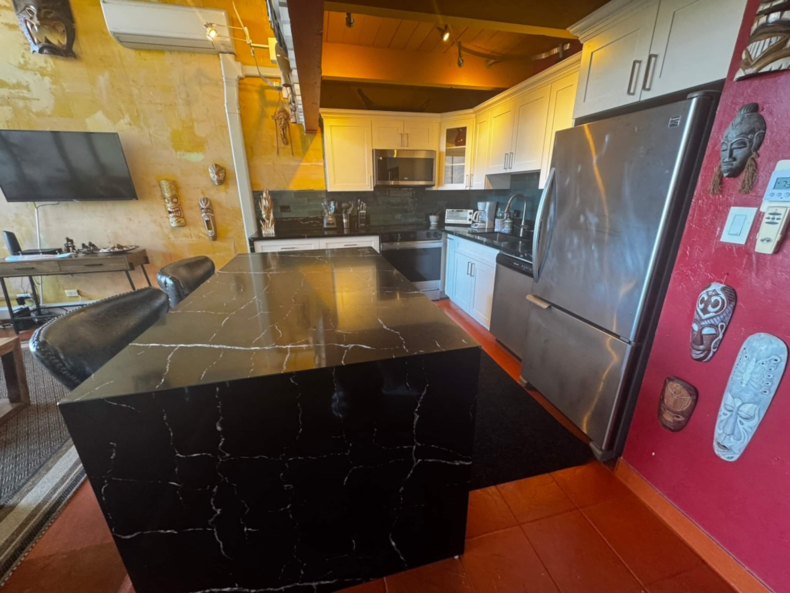 Condo in Kihei · ★4.84 · 2 bedrooms · 3 beds · 1 private bath - Image 4