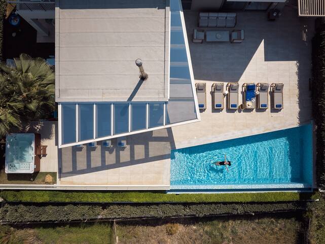 Thalassa Residence, Pool, Spa Whirlpool & SeaViews gallery image 4