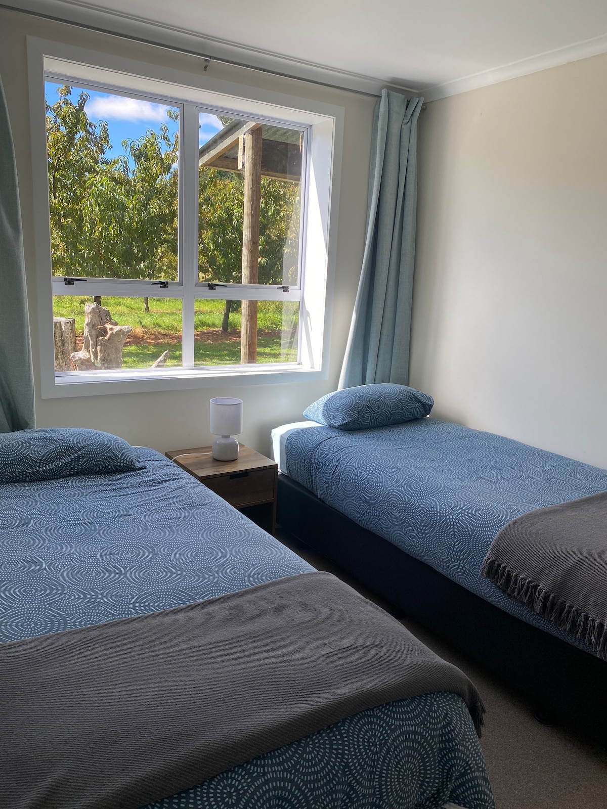 غرفة النوم 2