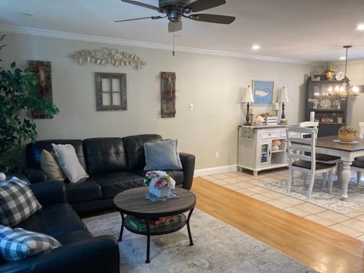 Cozy Cape Cod Home - Non-weekly Dates Available - Mashpee, MA