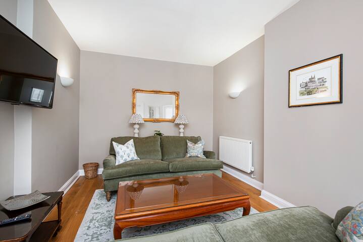 3 bed Mews House Hyde Park London Lancaster Gate gallery image 4